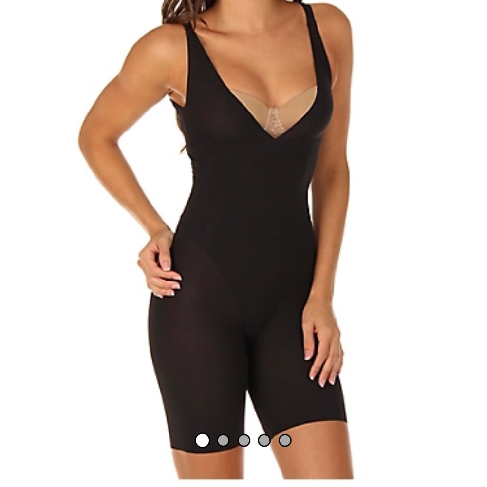 Maidenform self expression shape ware.